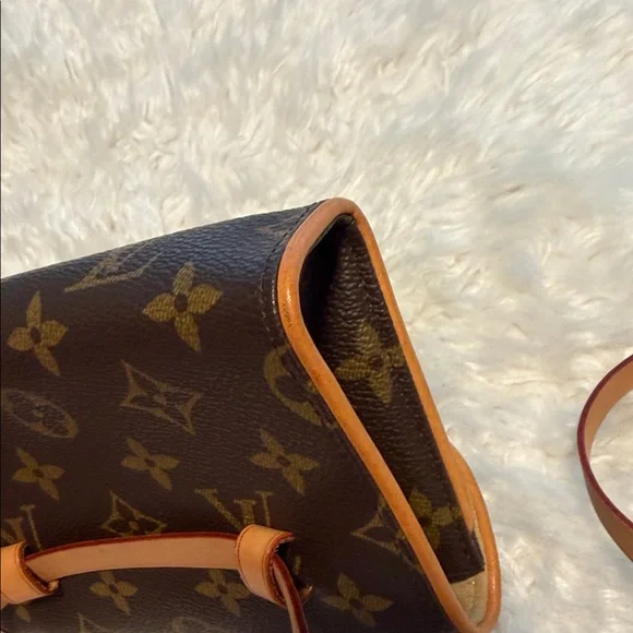 Louis Vuitton RARE Pochette Florentine Monogram Shoulder Bag - Picture 11 of 11